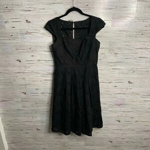 Black label Saks fifth ave  eyelet black midi dress size 4 black